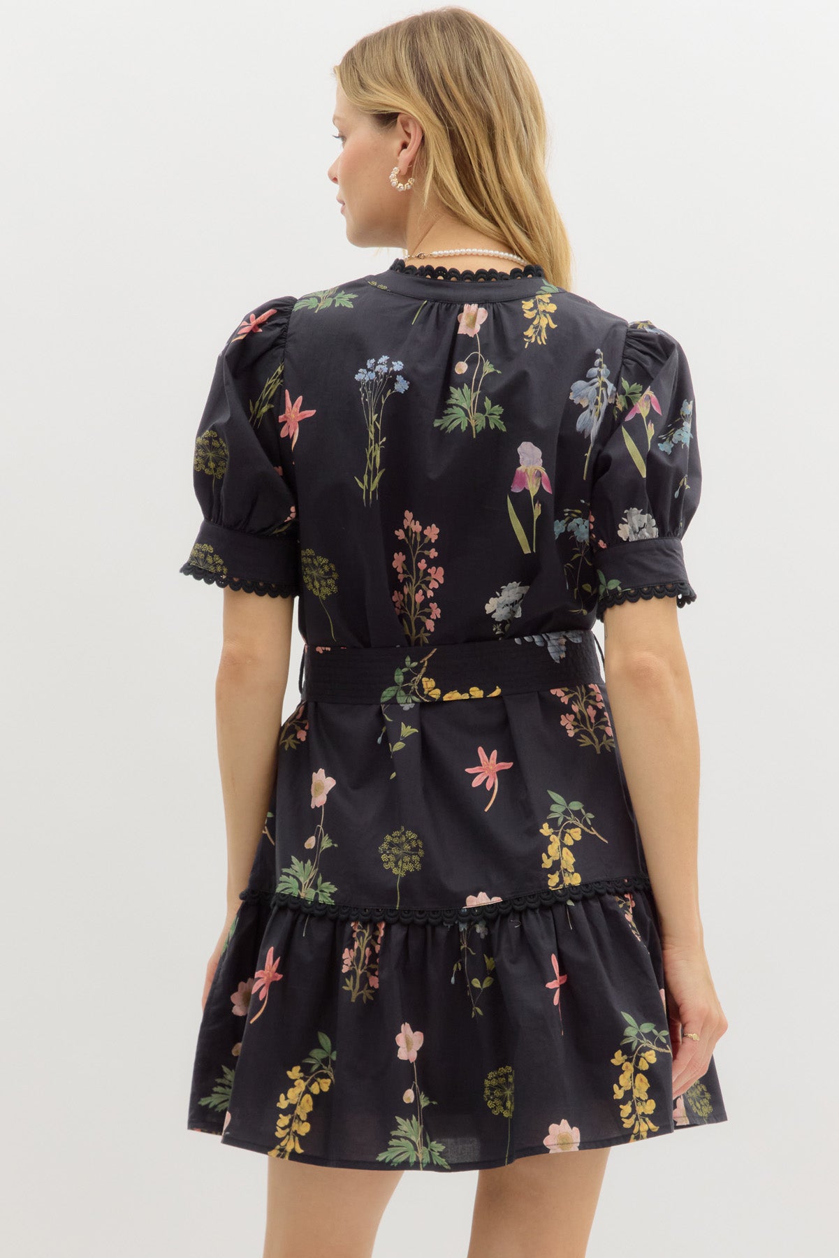 Lola Floral Dress Black