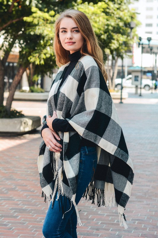 Buffalo Check Tassel Poncho Black and White